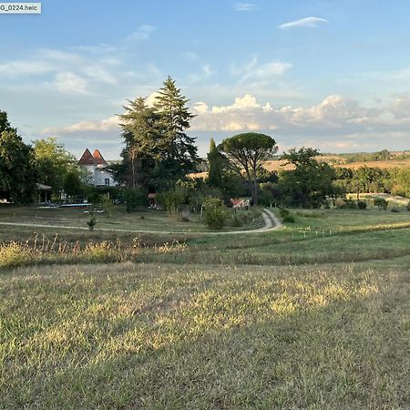 Domaine Des Peyries - Chambres Et Table D'Hotes Saint-Barthelemy-d'Agenais Kültér fotó