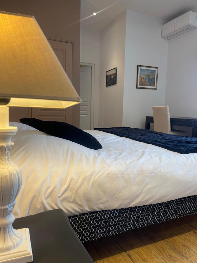 Domaine Des Peyries - Chambres Et Table D'Hotes Saint-Barthelemy-d'Agenais Kültér fotó